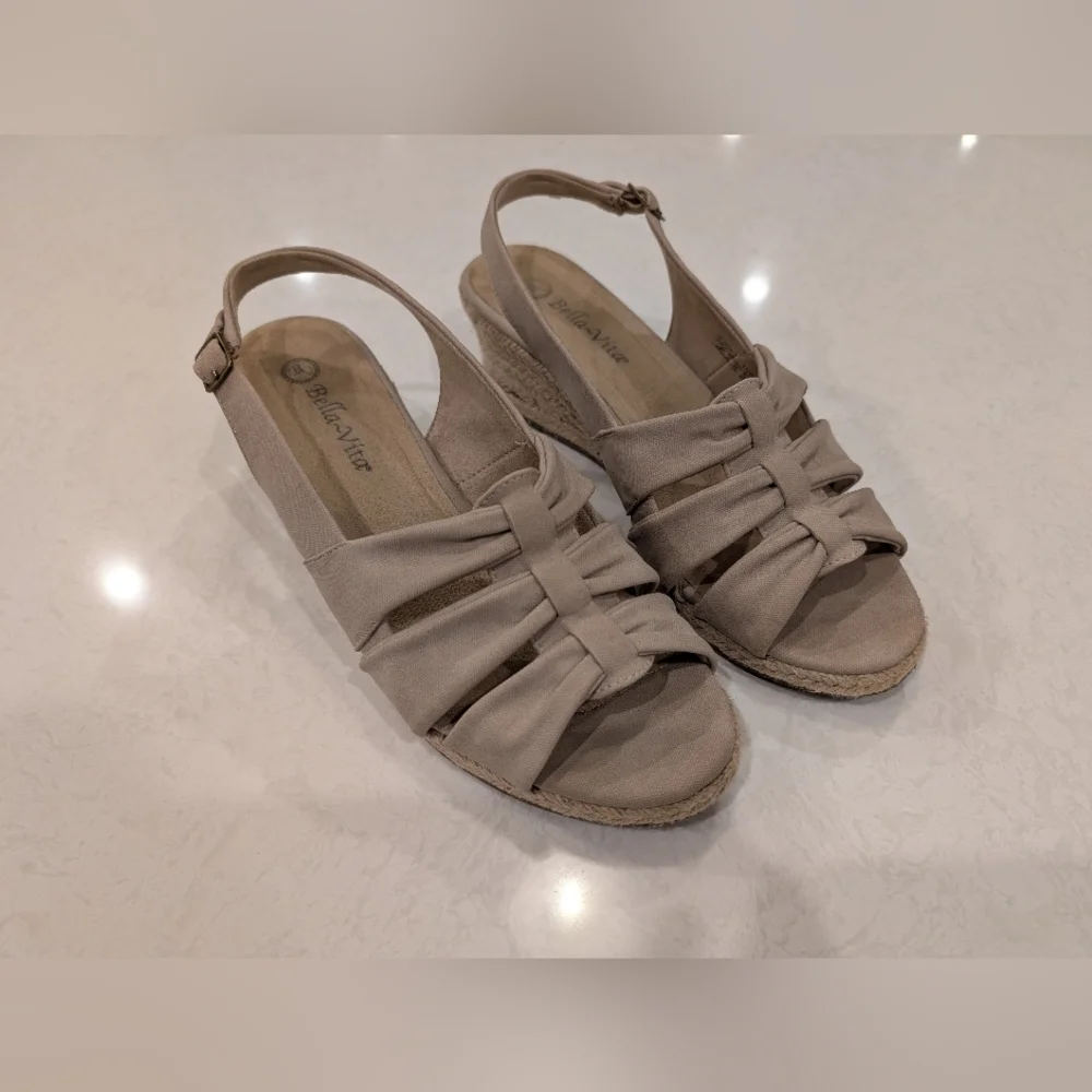 Bella Vita Espadrille Women's Tan Sandals, Size 10 Wide